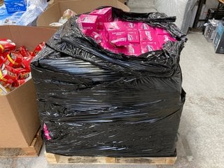 PALLET OF LUCOZADE PINK LEMONADE ( B.B DATE 04.2024 0: LOCATION - B4 (KERBSIDE PALLET DELIVERY)