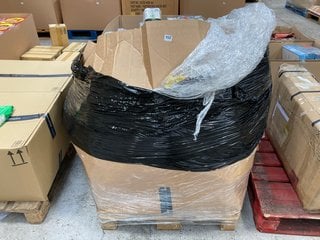 PALLET OF DIET COLA CLASSIC DRINKS ( B.B DATE 04.2024 ): LOCATION - B5 (KERBSIDE PALLET DELIVERY)