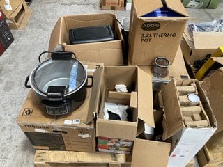 PALLET OF ASSORTED ITEMS TO INCLUDE ADDIS 3.2L THERMO POT: LOCATION - A7 (KERBSIDE PALLET DELIVERY)