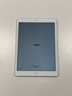 APPLE IPAD AIR 32 GB TABLET WITH WIFI IN SILVER: MODEL NO A1474 (UNIT ONLY) [JPTM125307]