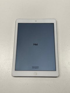 APPLE IPAD AIR 32 GB TABLET WITH WIFI IN SILVER: MODEL NO A1474 (UNIT ONLY) [JPTM125276]