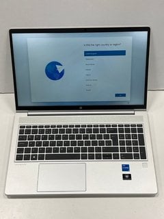 HP PROBOOK 450 G9 256 GB LAPTOP IN SILVER: MODEL NO 5Y4A4EA#ABU (WITH CHARGING CABLE). INTEL CORE I5-1235U @ 1.30GHZ, 8 GB RAM, 15.6" SCREEN, INTEL HD GRAPHICS [JPTM125350]