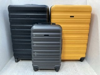 2 X ASSORTED SIZED JOHN LEWIS AND PARTNERS HARDSHELL TRAVEL SUITCASES IN BLACK AND GREY: LOCATION - F6