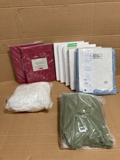 QTY OF ASSORTED JOHN LEWIS AND PARTNERS BEDDING ITEMS TO INCLUDE SINGLE SIZE EGYPTIAN COTTON DEEP FITTED SHEET IN DARK PINK: LOCATION - G9