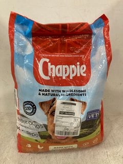 2 X ASSORTED PET FOOD ITEMS TO INCLUDE CHAPPIE CHICKEN FLAVOURED DRIED DOG FOOD PACK 15KG: LOCATION - G0