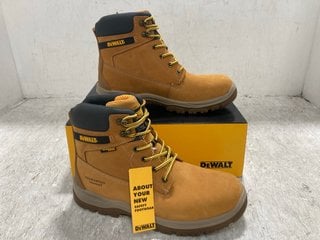 DEWALT STEEL TOE PROTECTIVE LACE UP BOOTS IN TITANIUM HONEY SIZE: 11: LOCATION - F12