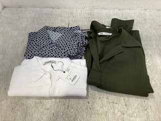 3 X ASSORTED ZARA WOMENS CLOTHING TO INCLUDE LOW V NECK LONG SLEEVED TEXTURED SHIRT IN DARK KHAKI SIZE: XS: LOCATION - F18