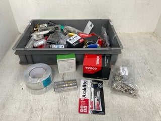 QTY OF ASSORTED ITEMS TO INCLUDE TIMCO METAL CONSTRUCTION SCREWS , TIMCO DRYWALL SCREWS: LOCATION - E14