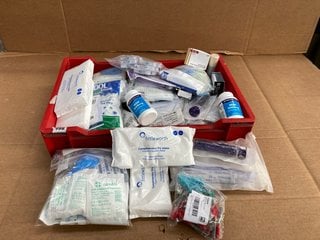 QTY OF ASSORTED MEDICAL ITEMS TO INCLUDE FITTLEWORTH COMPLIMENTARY DRY WIPES: LOCATION - E13