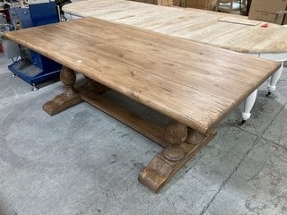 RUSTIC FARMHOUSE STYLE 6-8 SEATER DINING TABLE IN NATURAL RUSTIC OAK FINISH: LOCATION - B2