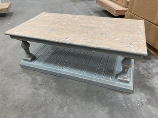 TRADITIONAL RUSTIC PLINTH STYLE RECTANGULAR COFFEE TABLE IN WEATHERED GREY PAINTED FINISH: LOCATION - B3