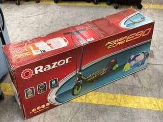 (COLLECTION ONLY) RAZOR POWERCORE E90 KIDS ELECTRIC SCOOTER IN BLACK AND GREEN - RRP £169: LOCATION - D4