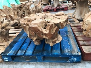 LEAF ROUND STYLE COFFEE TABLE BASE IN NATURAL RUSTIC BRACHED TREE DESIGN: LOCATION - D7 (KERBSIDE PALLET DELIVERY)