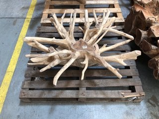 LEAF SMALL COFFEE TABLE BASE IN NATURAL RUSTIC BRANCHED TREE DESIGN: LOCATION - D7 (KERBSIDE PALLET DELIVERY)