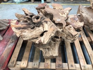 LEAF ROUND STYLE COFFEE TABLE BASE IN NATURAL RUSTIC BRACHED TREE DESIGN: LOCATION - D7 (KERBSIDE PALLET DELIVERY)