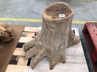 LEAF ROUND STYLE COFFEE TABLE BASE IN NATURAL RUSTIC BRACHED TREE DESIGN: LOCATION - D7 (KERBSIDE PALLET DELIVERY)