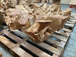 LEAF LARGE ROUND STYLE COFFEE TABLE BASE IN NATURAL RUSTIC BRACHED TREE DESIGN: LOCATION - B9 (KERBSIDE PALLET DELIVERY)