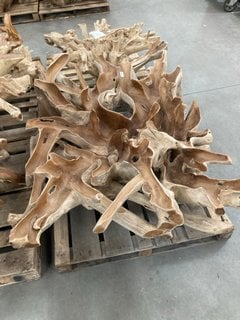 LEAF LARGE COFFEE TABLE BASE IN NATURAL RUSTIC BRANCHED TREE DESIGN: LOCATION - D7 (KERBSIDE PALLET DELIVERY)