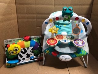 3 X ASSORTED BABY ITEMS TO INCLUDE BABY EINSTEIN CAL-A-PILLOW TUMMY TIME ACTIVITY PILLOW: LOCATION - BR3