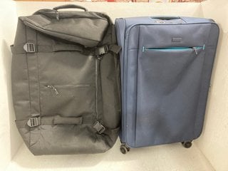 JOHN LEWIS & PARTNERS LARGE FABRIC WHEELED COMBINATION LOCK SUITCASE IN NAVY TO ALSO INCLUDE JOHN LEWIS & PARTNERS LARGE FABRIC WHEELED COMBINATION LOCK HOLDALL IN BLACK: LOCATION - BR14