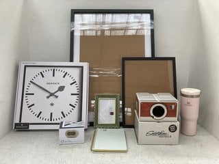 QTY OF ASSORTED ITEMS TO INCLUDE NEWGATE NUMBER FIVE CLOCK: LOCATION - BT6