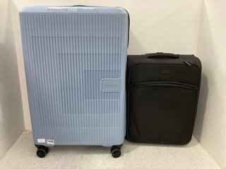 AMERICAN TOURISTER LARGE HARD SHELL SUITCASE IN LIGHT BLUE TO INCLUDE JOHN LEWIS & PARTNERS CABIN SIZE FABRIC CASE IN BLACK: LOCATION - BT7