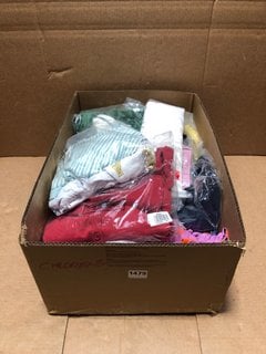 QTY OF ASSORTED CHILDRENS CLOTHING ITEMS TO INCLUDE JOHN LEWIS & PARTNERS COTTON RICH 5 TRUNKS UK SIZE 14 YEARS: LOCATION - AR4