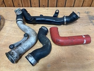 4 X ASSORTED VEHICLE HOSES & PIPES TO INCLUDE INTERCOOLER PIPE: LOCATION - AT1