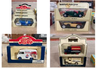 6 X ASSORTED DIE CAST VINTAGE MODEL VEHICLES, BOXED: LOCATION - CR