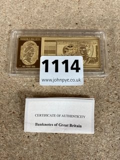 A 22 CARAT GOLD PLATED ENGLISH BANKNOTE INGOT WITH NUMBERED CERTIFICATE, £1: LOCATION - CR