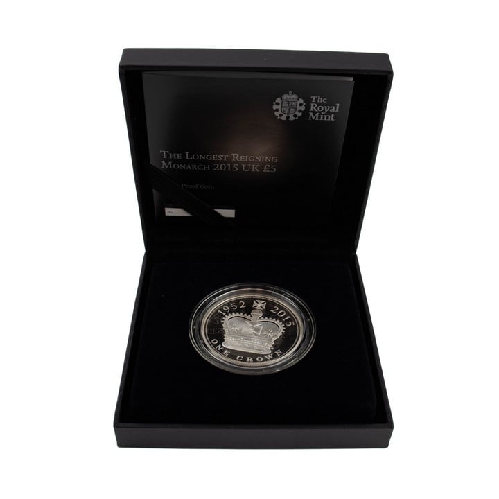 The Royal Mint The Longest Reigning Monarch 2015 UK £5 Fine Silver Coin, comes with presentation box, booklet and outer box. (VAT Only Payable on Buyers Premium)