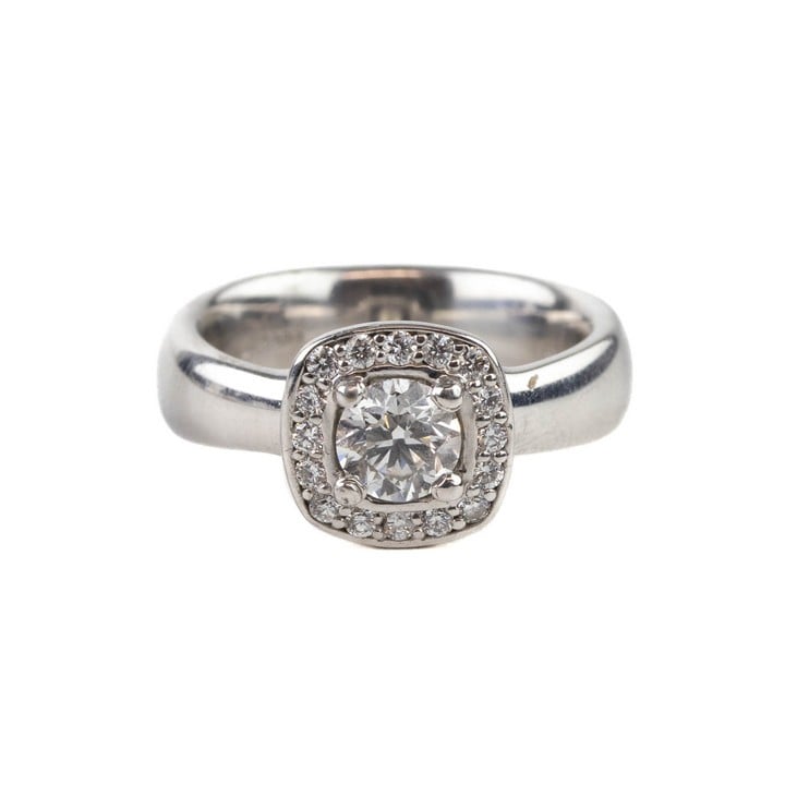 14ct White Gold 0.50ct Diamond with Diamond Halo Ring, Size I, 8.7g. Colour K, Clarity Si1. (VAT Only Payable on Buyers Premium)