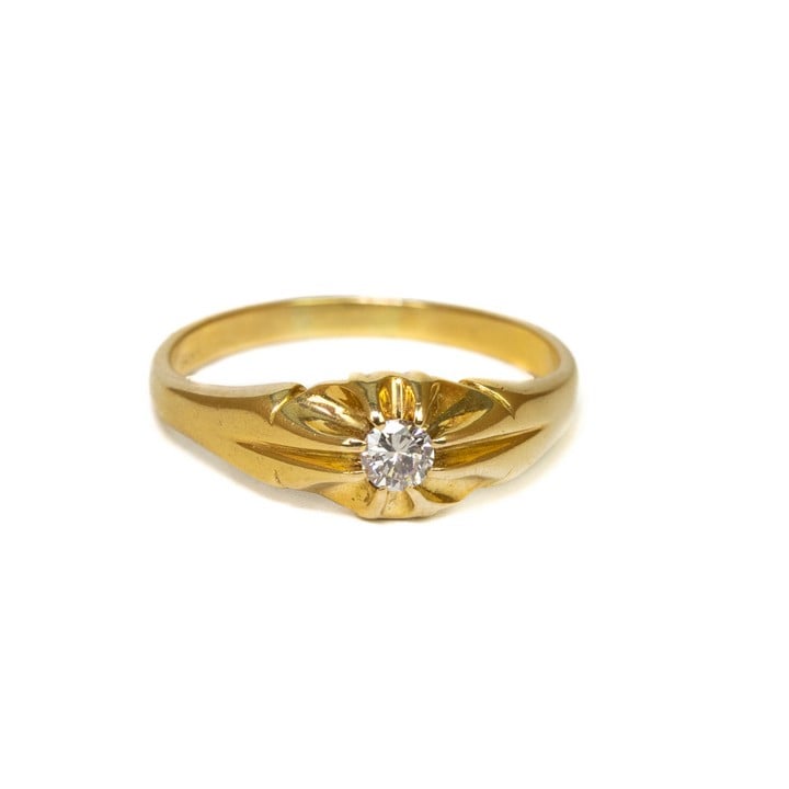 18K Yellow 0.20ct Diamond Single Stone Gypsy Ring, Size W, 6.4g.  Auction Guide: £350-£450 (VAT Only Payable on Buyers Premium)