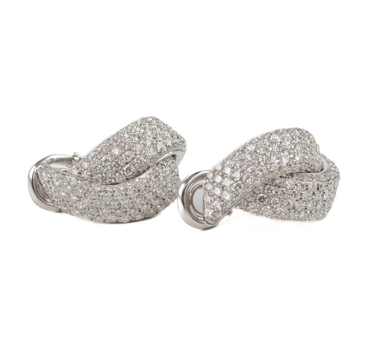 Roberto Coin 18ct White Gold 3.00ct Diamond Pavé Crossover Pair of Clip Earrings, 2x1.5cm, 13.8g (One with Missing Post). (VAT Only Payable on Buyers Premium)