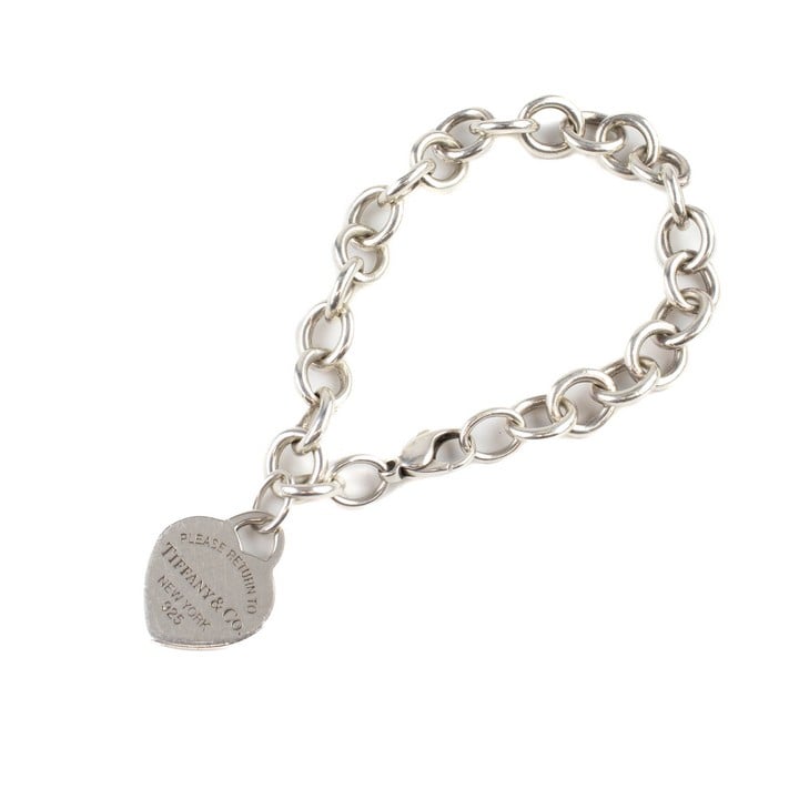 Tiffany & Co. Silver Bracelet with Please Return to New York Heart Charm, 20cm, 30.7g (VAT Only Payable on Buyers Premium)