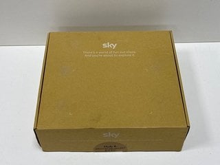 SKY HUB 6 ROUTER IN WHITE: MODEL NO SR213-02-UK-WHT (WITH BOX & ALL ACCESSORIES) [JPTM125290] THIS PRODUCT IS FULLY FUNCTIONAL AND IS PART OF OUR PREMIUM TECH AND ELECTRONICS RANGE