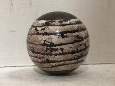 54 X STONE THE CROWS SMALL BALL-DIA 8CM - TOTAL RRP £324