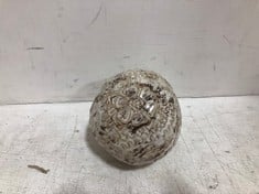 24 X STONE THE CROWS SPHERE-DIA 12CM - TOTAL RRP £384