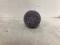 32 X STONE THE CROWS SMALL BALL-DIA 8 5CM - TOTAL RRP £160