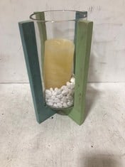 12 X STONE THE CROWS LG HURRICANE LAMP W. PEBBLES/CANDLE - HGT 27CM - TOTAL RRP £396