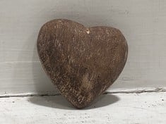 240 X STONE THE CROWS SMALL HEART - WTH 5CM - TOTAL RRP £480