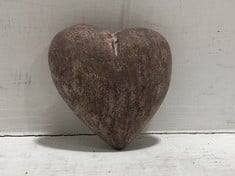 192 X STONE THE CROWS LARGE HEART - WTH 7CM - TOTAL RRP £768