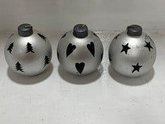 36 X STONE THE CROWS SET OF 3 ASS.LG SILVER BAUBLE CANDLES - DIA 9CM - TOTAL RRP £1080