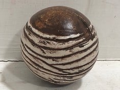 54 X STONE THE CROWS SMALL BALL-DIA 8CM - TOTAL RRP £324