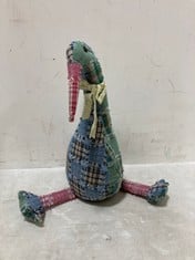 48 X STONE THE CROWS LARGE SITTING DUCK - HGT 36CM - TOTAL RRP £1056