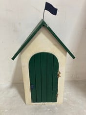 2 X STONE THE CROW LARGE WOODEN BIRDHOUSE