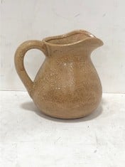 7 X STONE THE CROWS LARGE JUG - SAND-H.22CM - TOTAL RRP £153