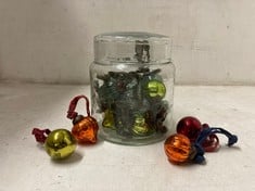 6 X ASSORTED NKUKU ITEMS TO INCLUDE ADISA BAUBLE JAR - MIXED GREEN & CLEAR AJ1101