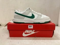 NIKE DUNK LOW RETRO TRAINERS WHITE/GREEN SIZE 11.5 RRP- £110