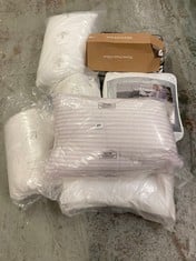 APPROX 8 X ASSORTED BEDDING TO INCLUDE MOMCOZY U-SHAPED PILLOW